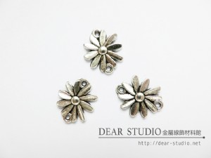 13*15mm小雛菊雙耳墜飾